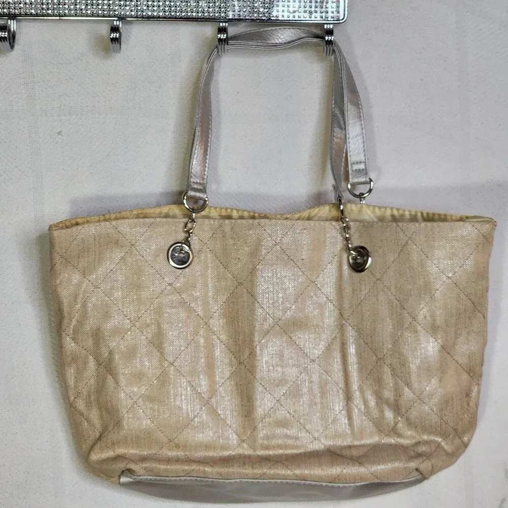 Ulta Beauty Linen Silver PVC Trimmed Poly Lined Quilted Snap Closure Tote Bag - Picture 1 of 16